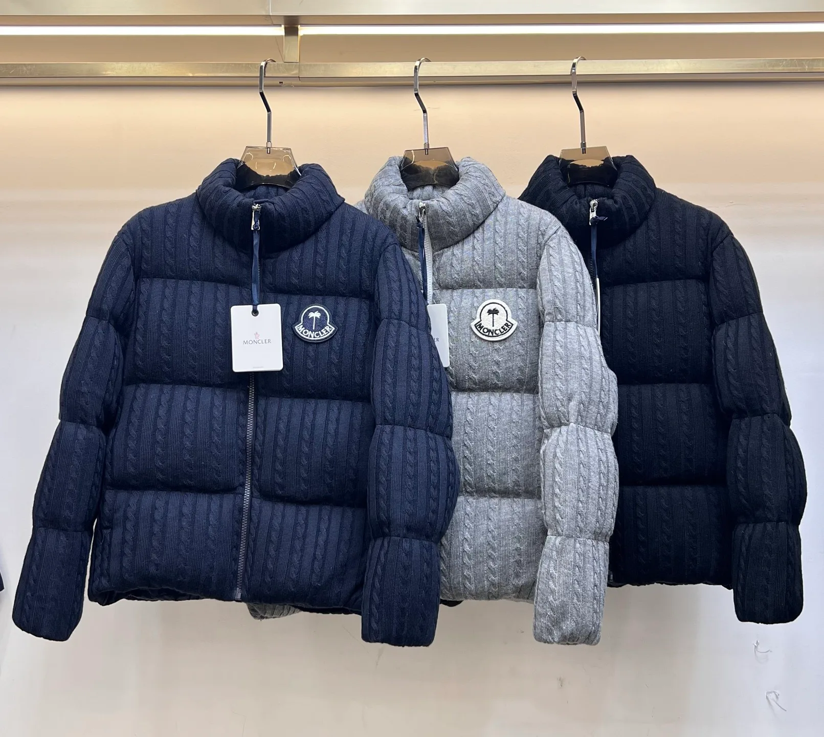 Women's Jackets And Down Jackets MONCLER 18281201