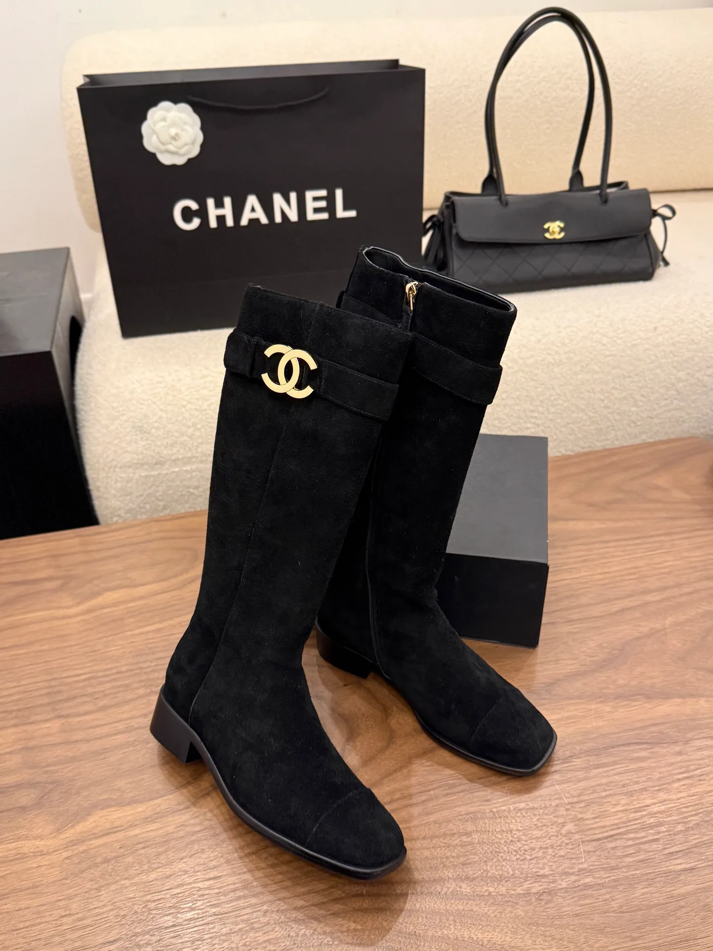 Women's Boots CHANEL 18323411