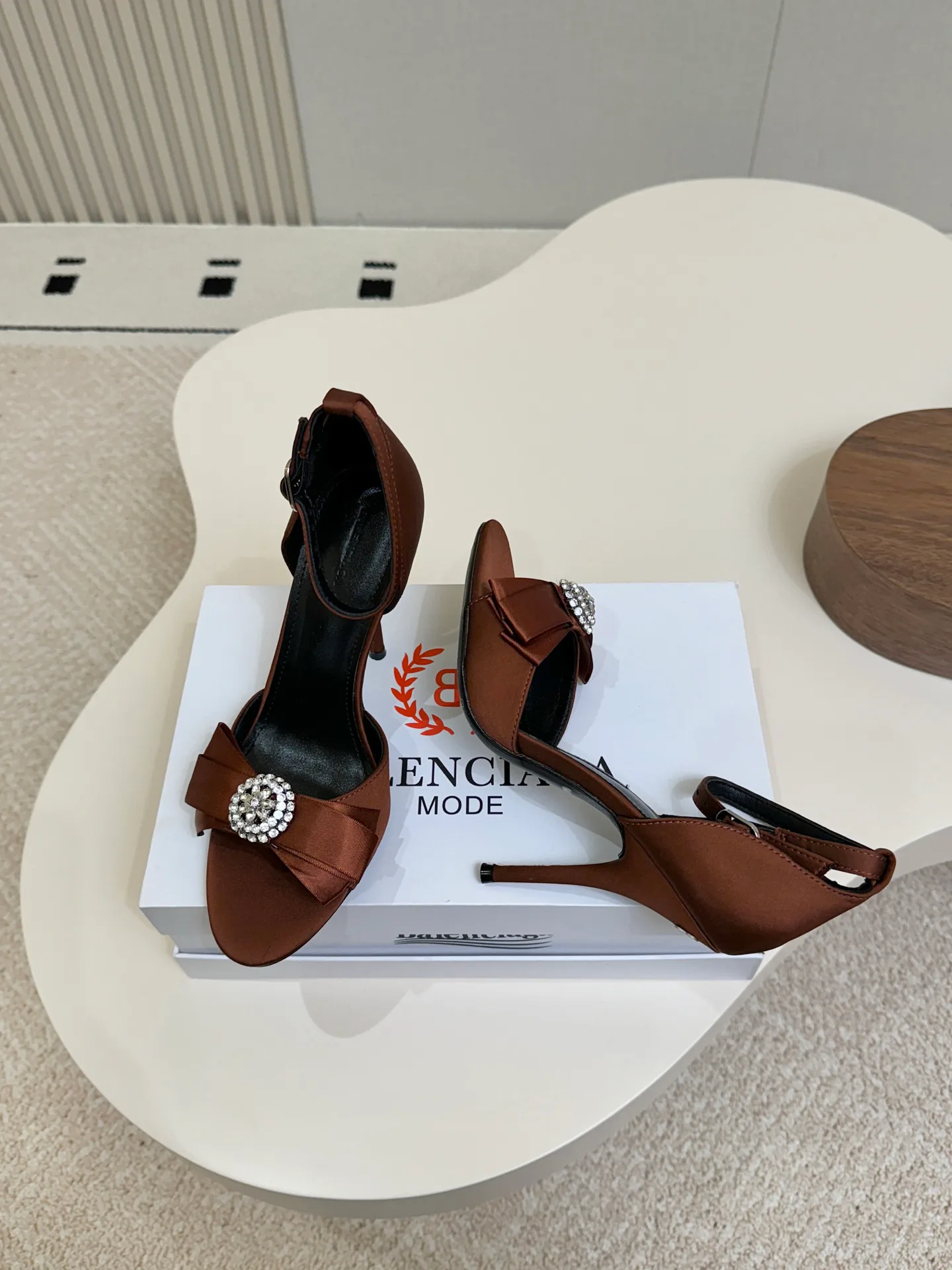 Women's Open-Toe Sandals BALENCIAGA 18083172