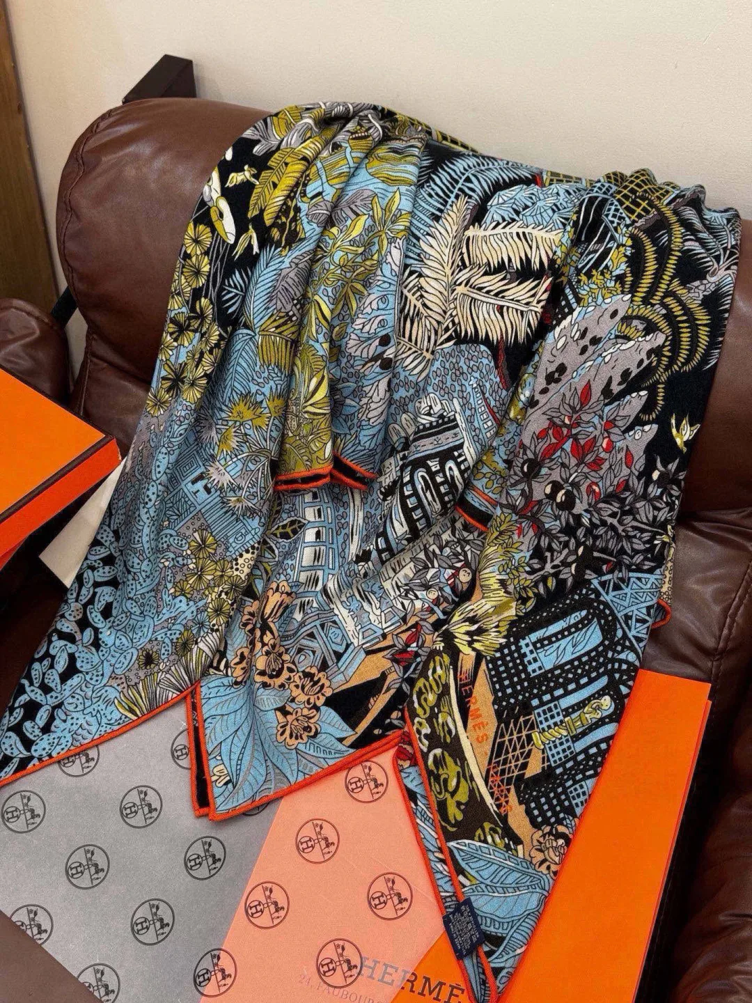 Silk Scarves HERMES 18322213
