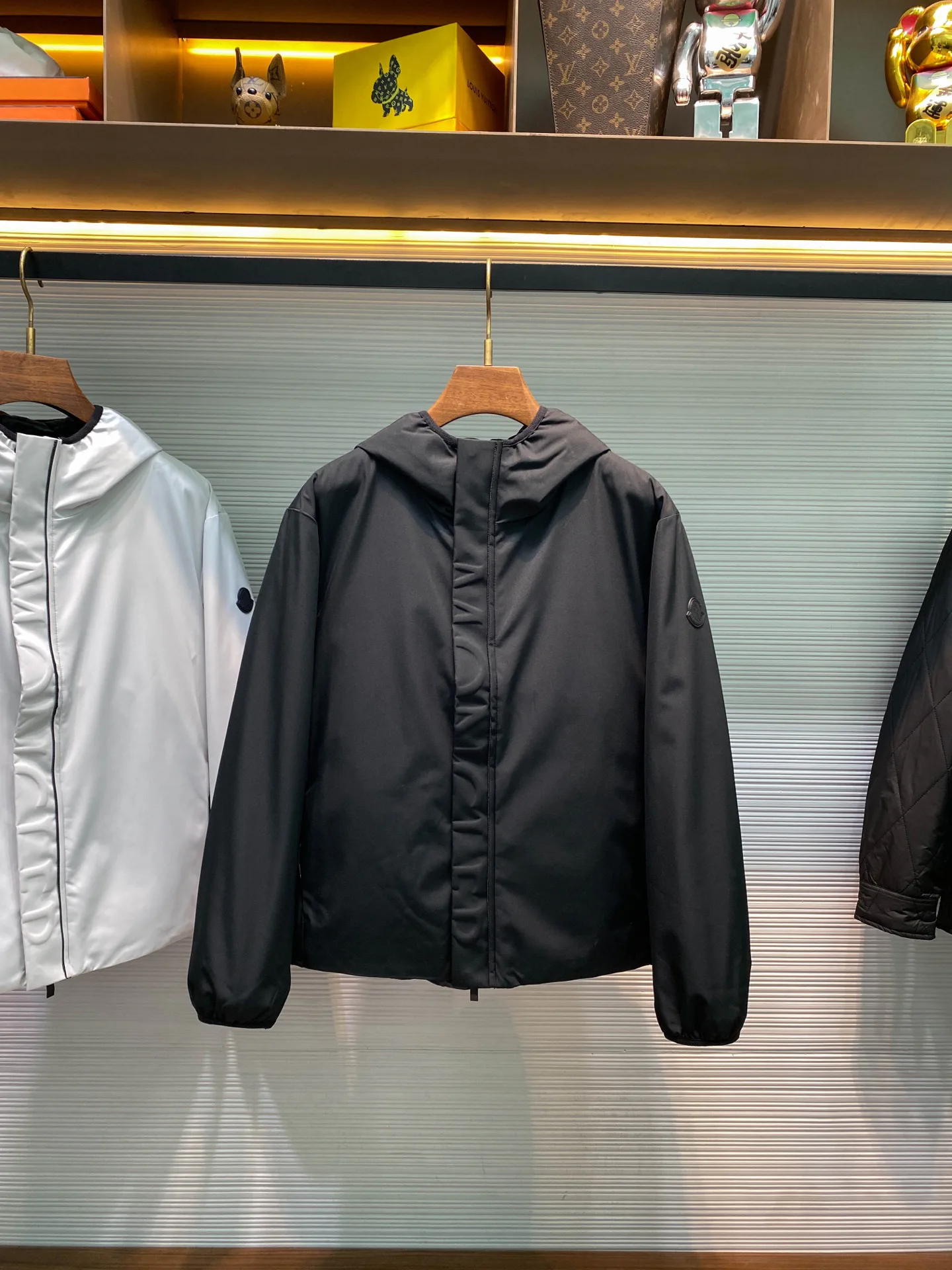 Куртки И Пуховики Мужские Moncler 18596768