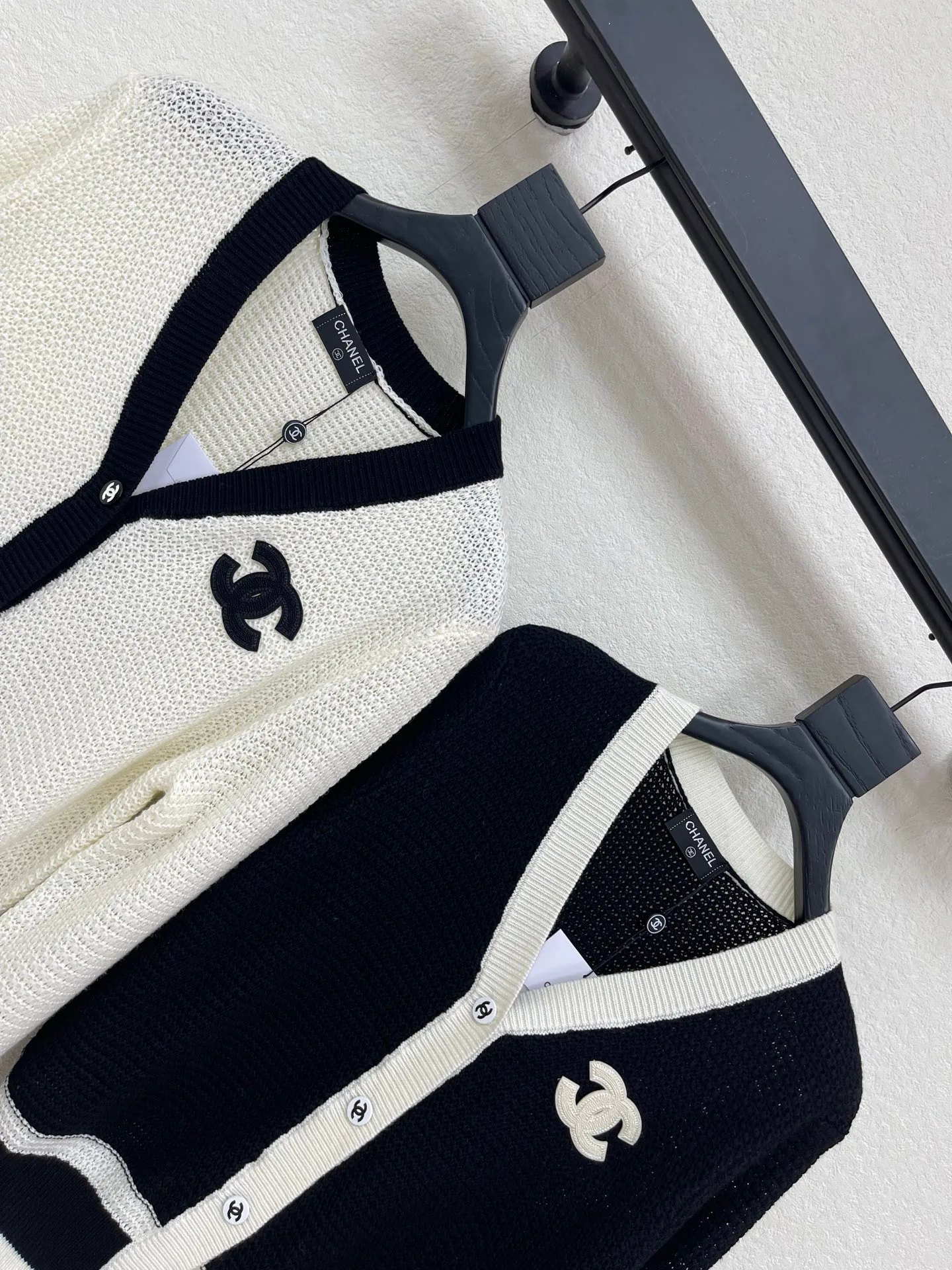 Women's Jumpers And Sweaters CHANEL 18031057