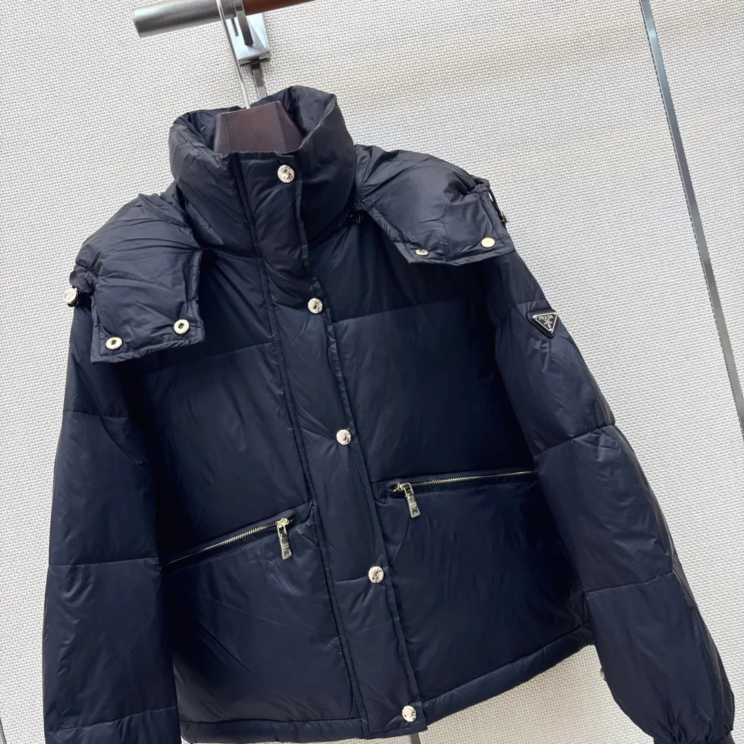 Women's Jackets And Down Jackets PRADA 18398214
