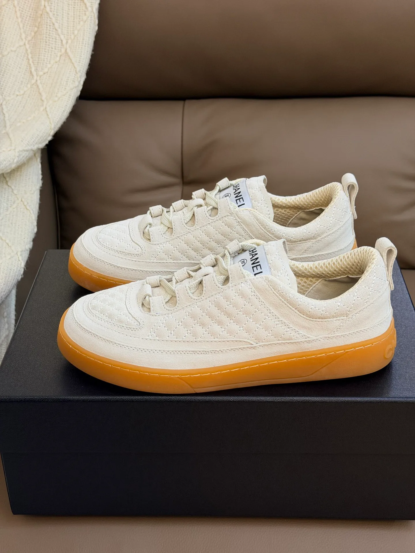 Women's Sneakers CHANEL 17510622