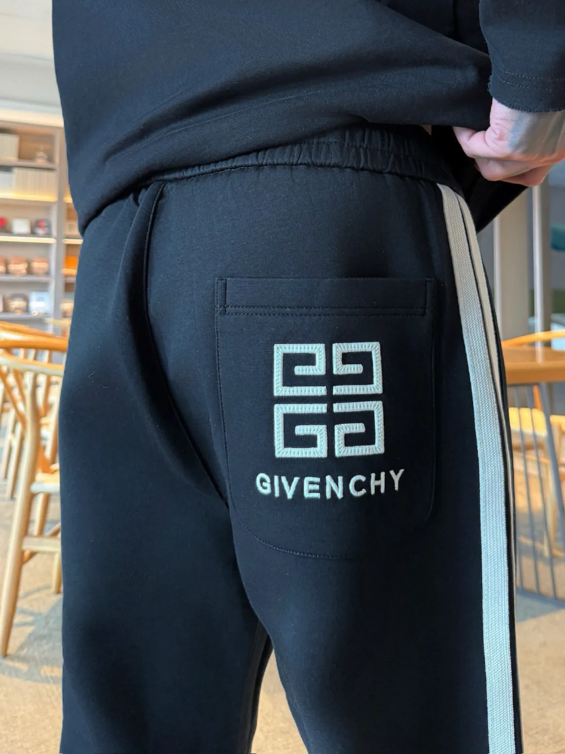 Men's Trousers GIVENCHY 18345801