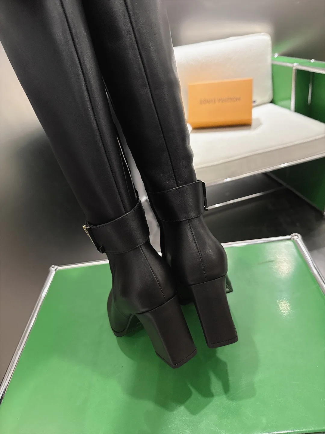 Women's Boots LOUIS VUITTON 18053339