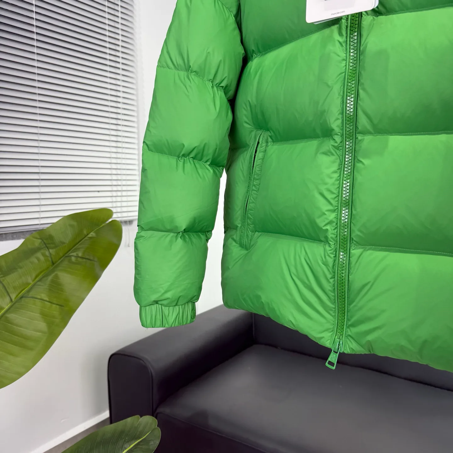 Women's Jackets And Down Jackets MONCLER 18415638