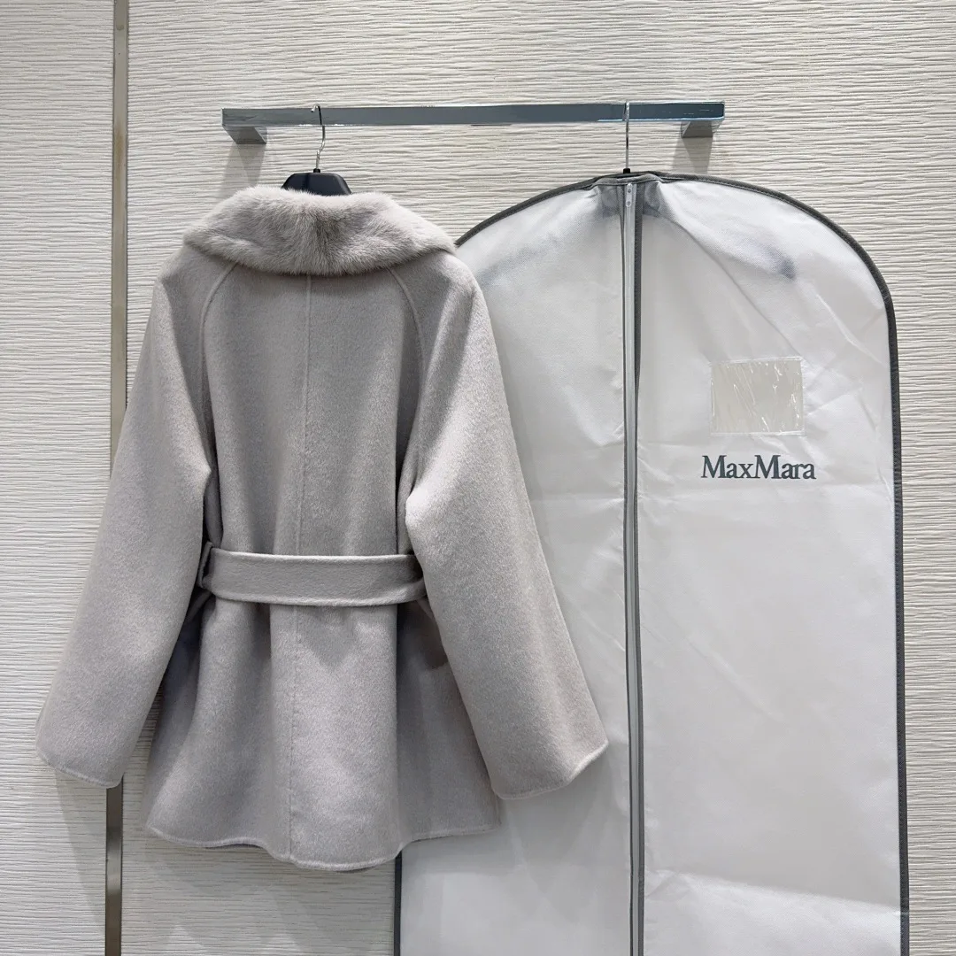 Women's Coats MAX MARA 18172460