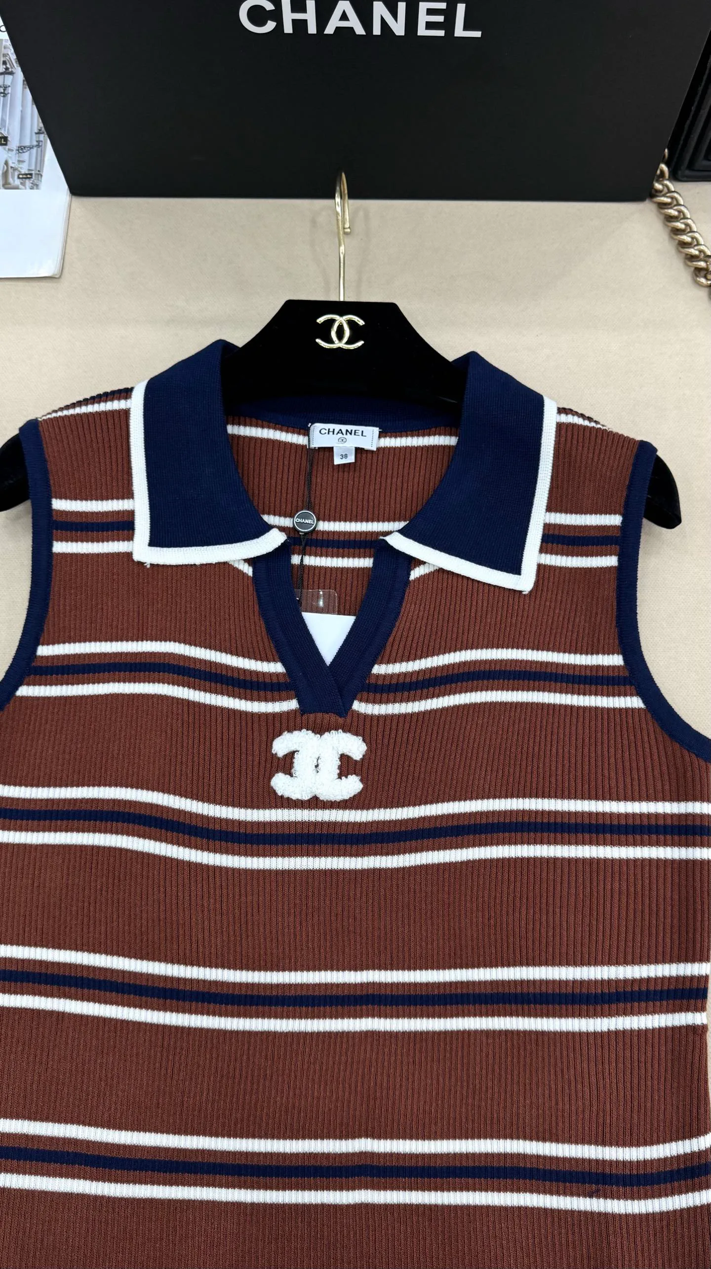 Women's Vests CHANEL 16995410