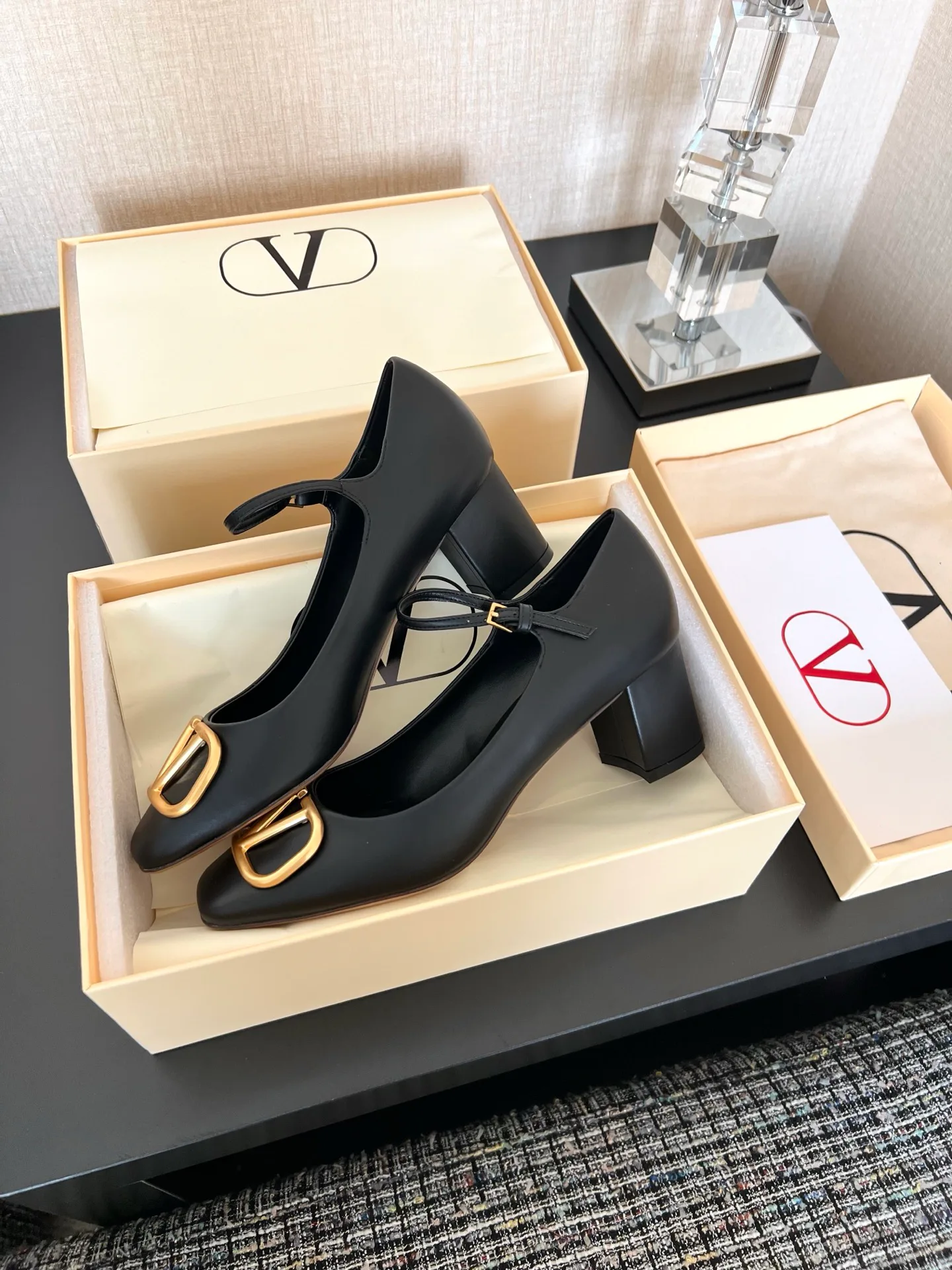 Women's Heels VALENTINO 17480143
