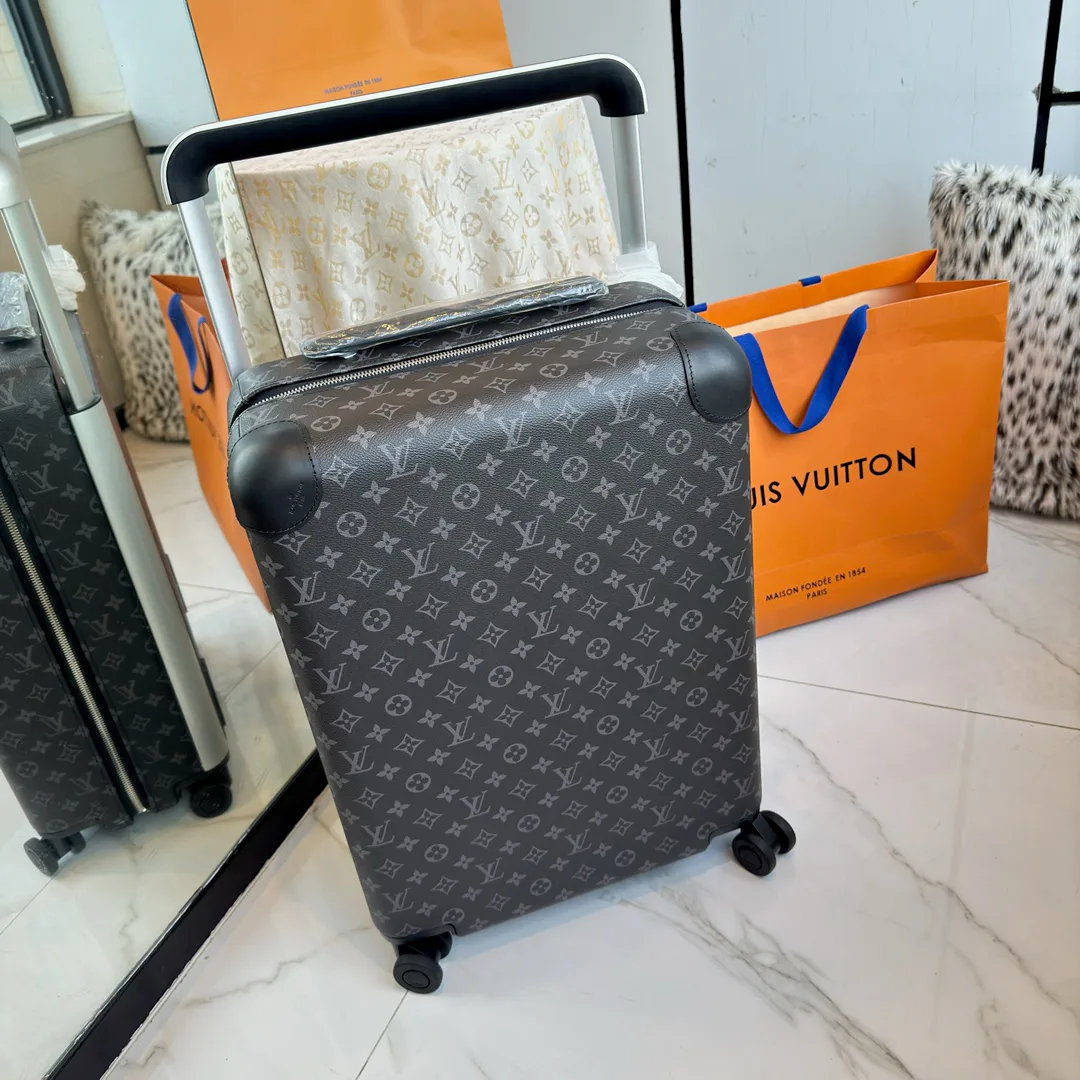 Suitcases LOUIS VUITTON 17675221