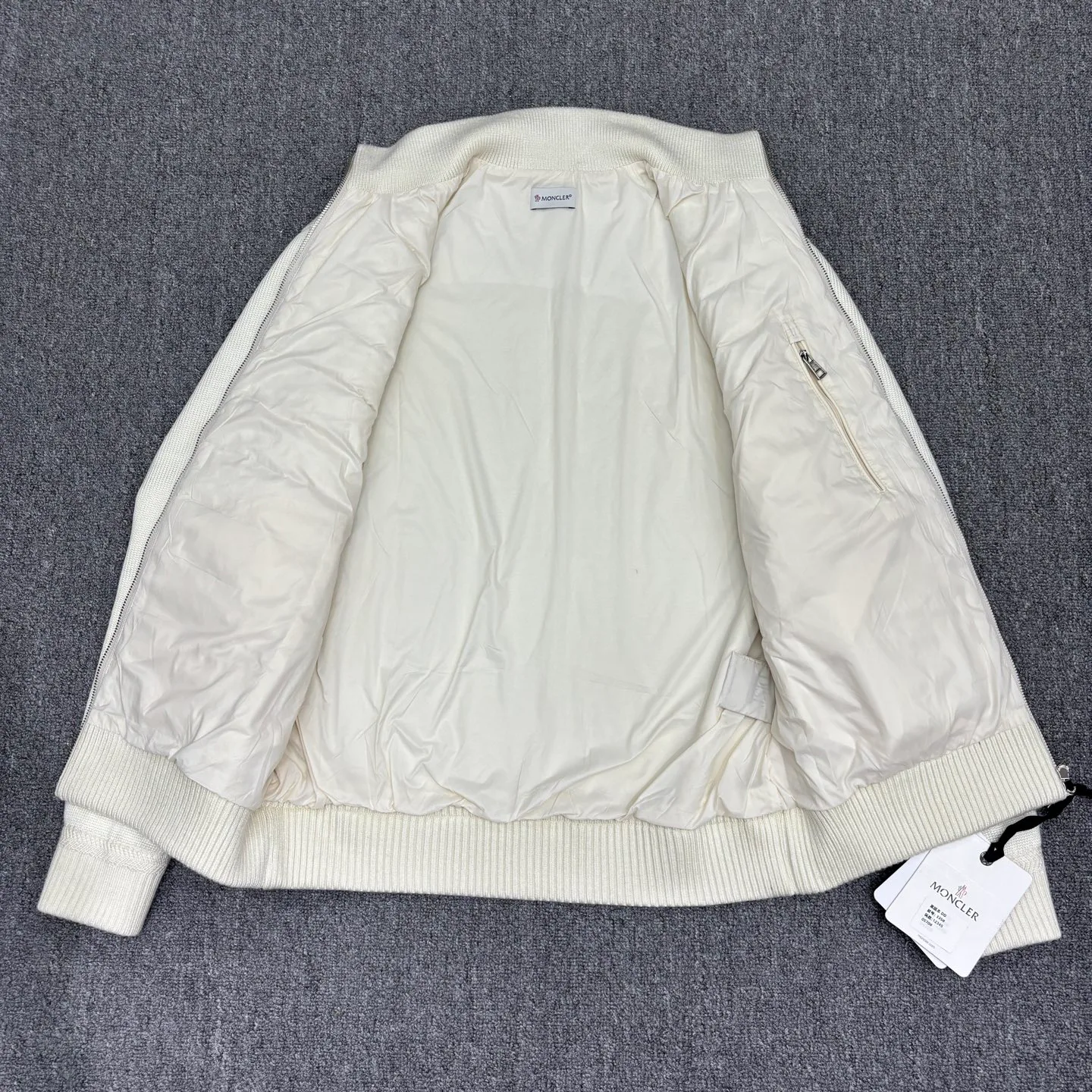 Women's Jumpers And Sweaters MONCLER 18042544