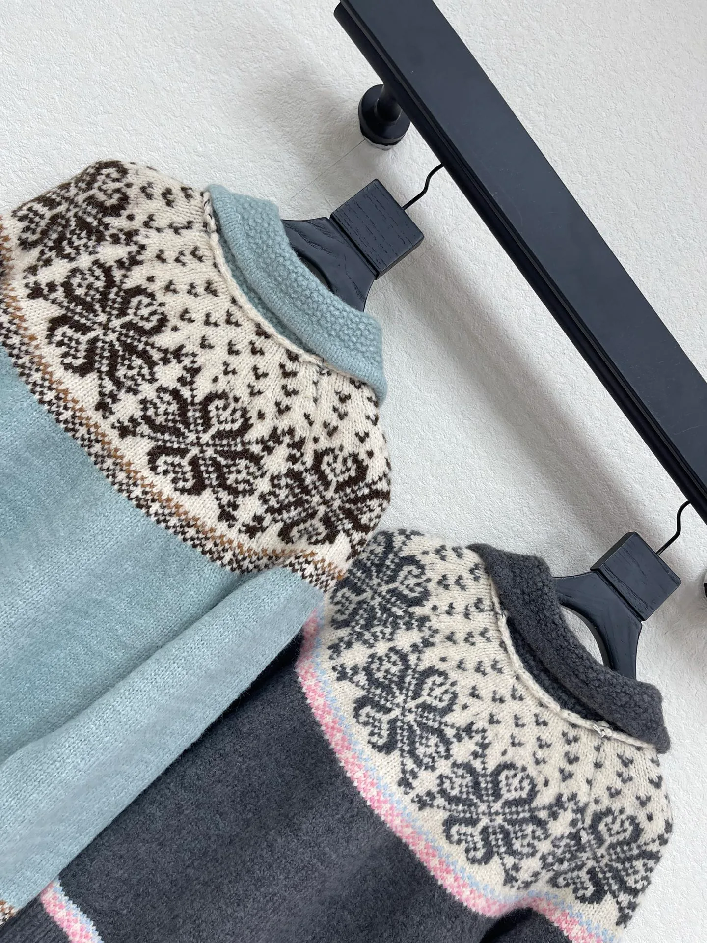 Women's Jumpers And Sweaters CHANEL 18031047