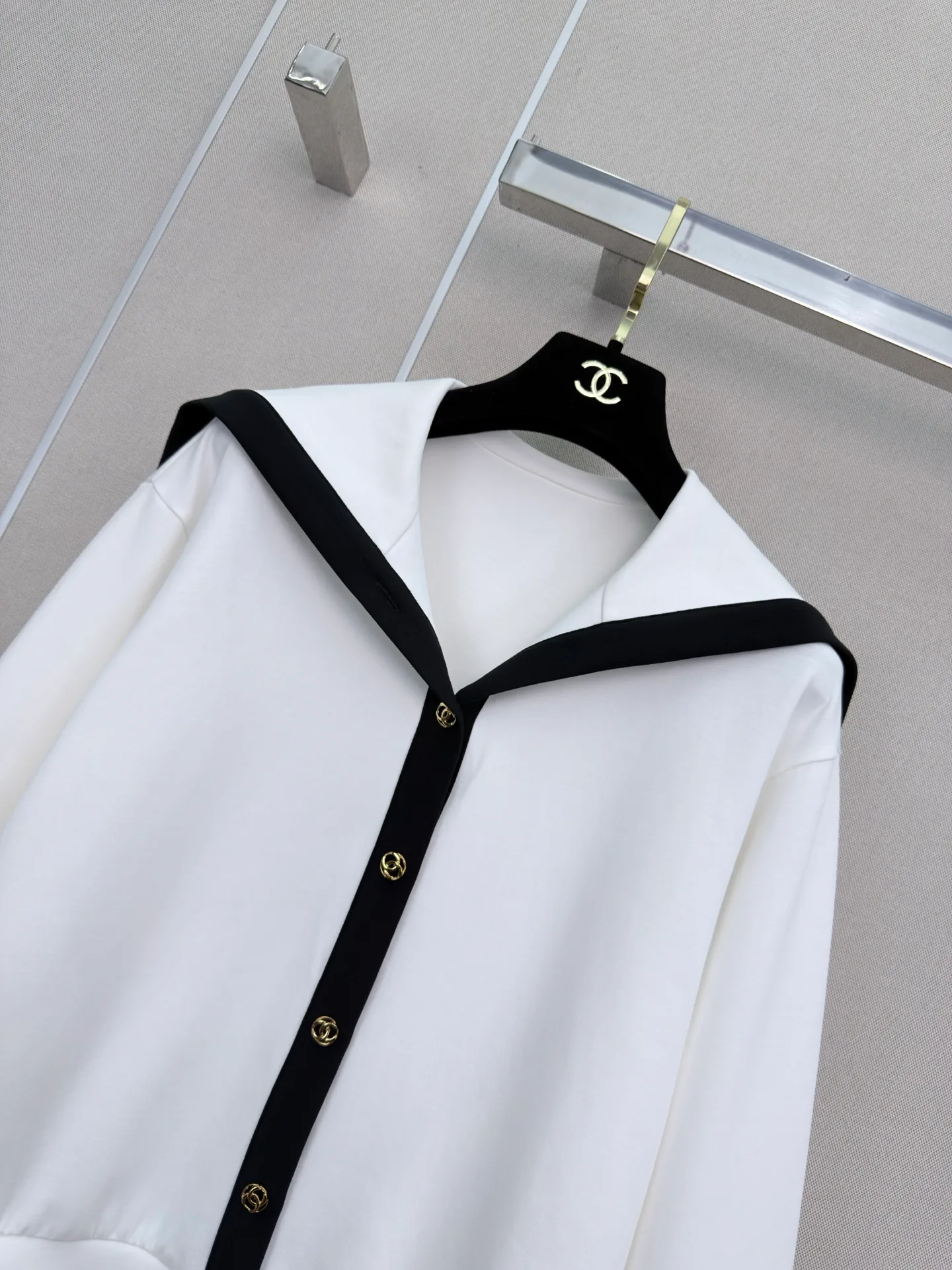 Women's Jumpers And Sweaters CHANEL 18108047