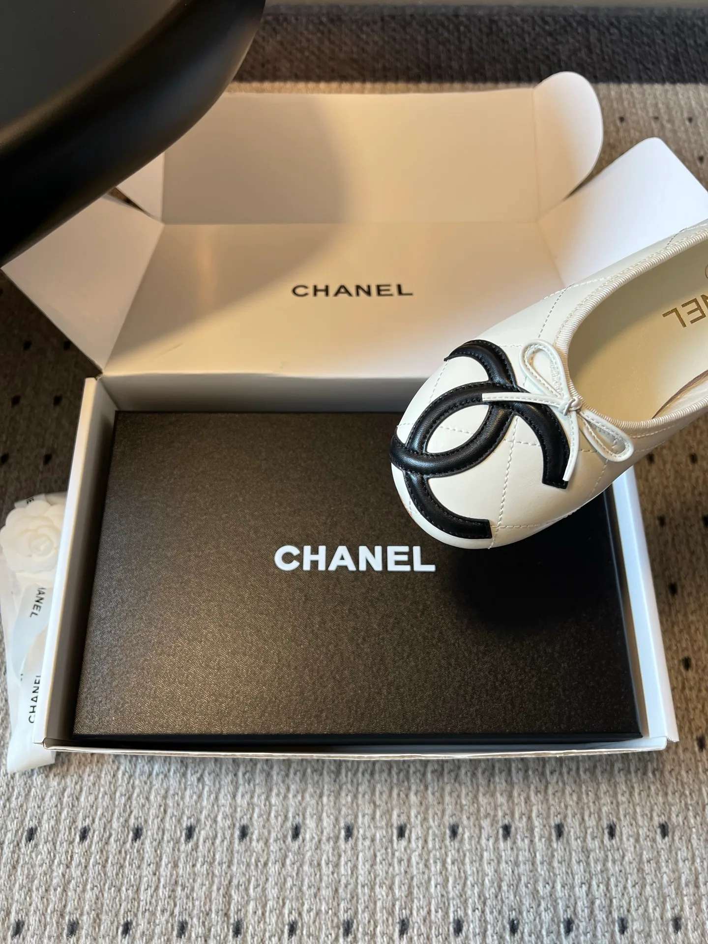 Women's Ballet Flats CHANEL 17464162