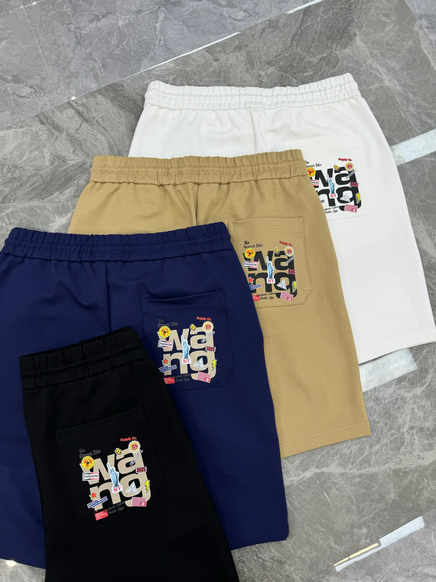 Men's Shorts ALEXANDER WANG 17333134
