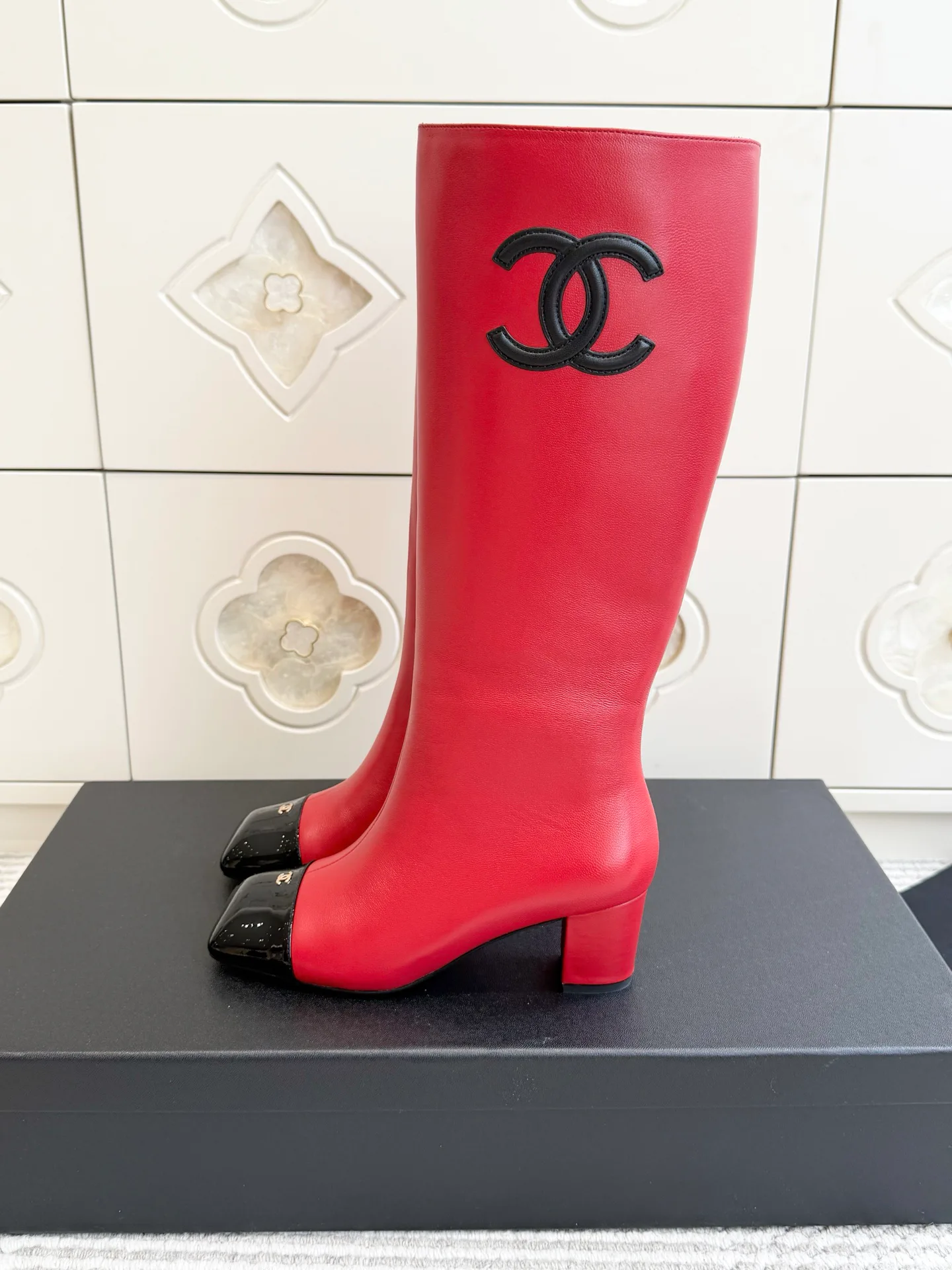 Сапоги Женские Chanel 18559216