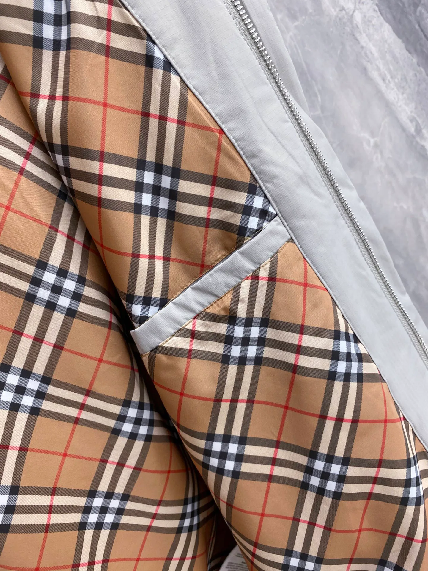Men's Jackets And Down Jackets BURBERRY 18178783