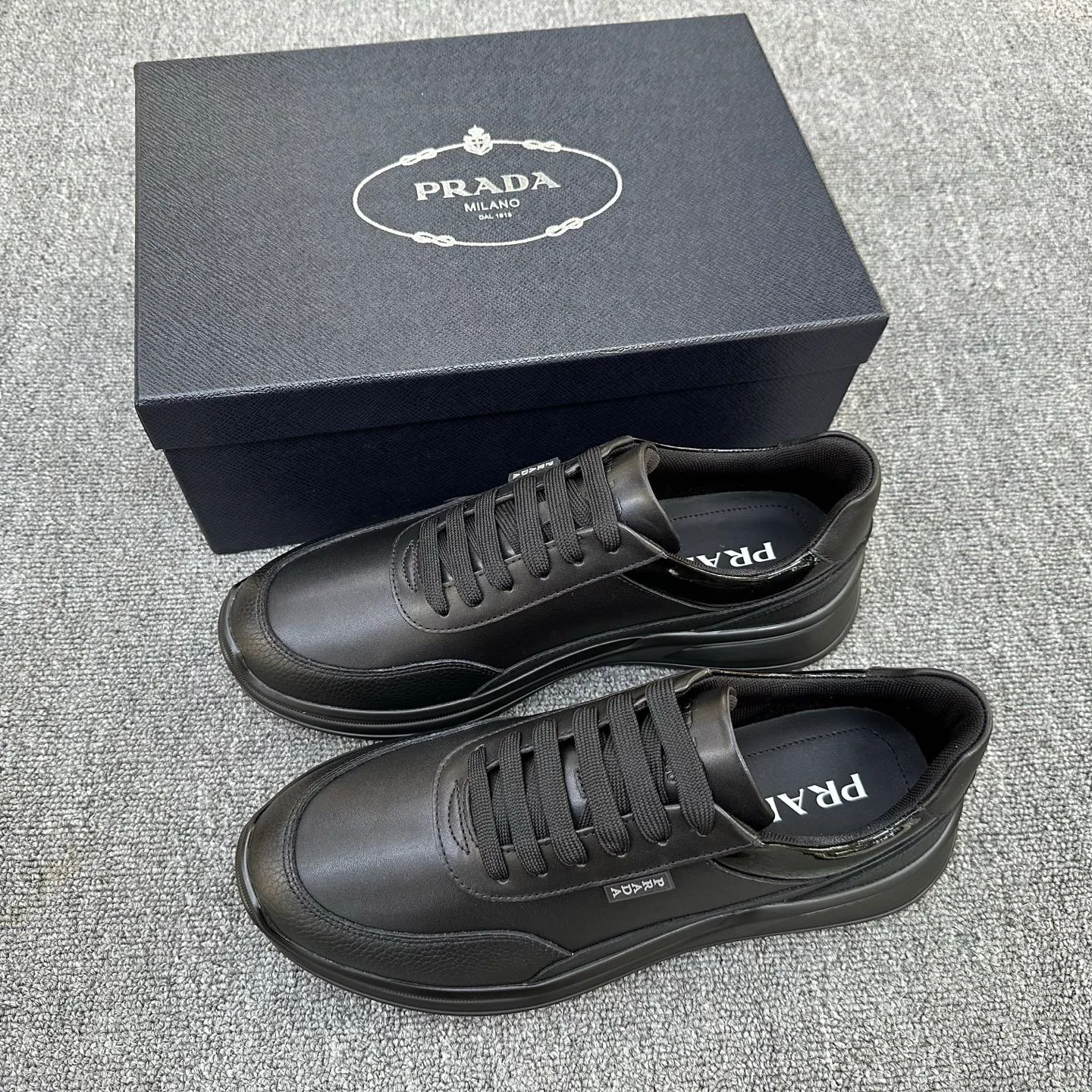 Men's Sneakers PRADA 18076335