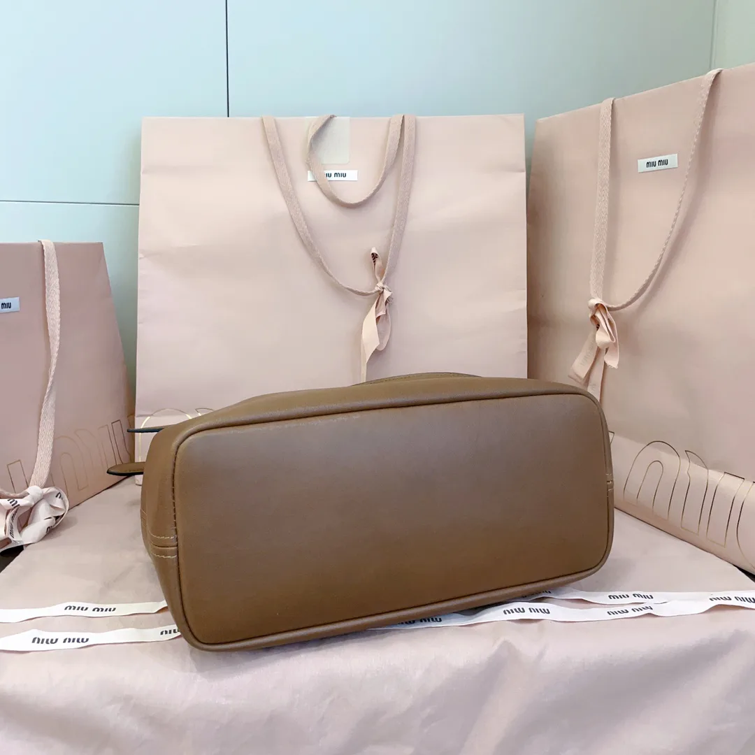 Классические Сумки Женские Miu Miu 18602509