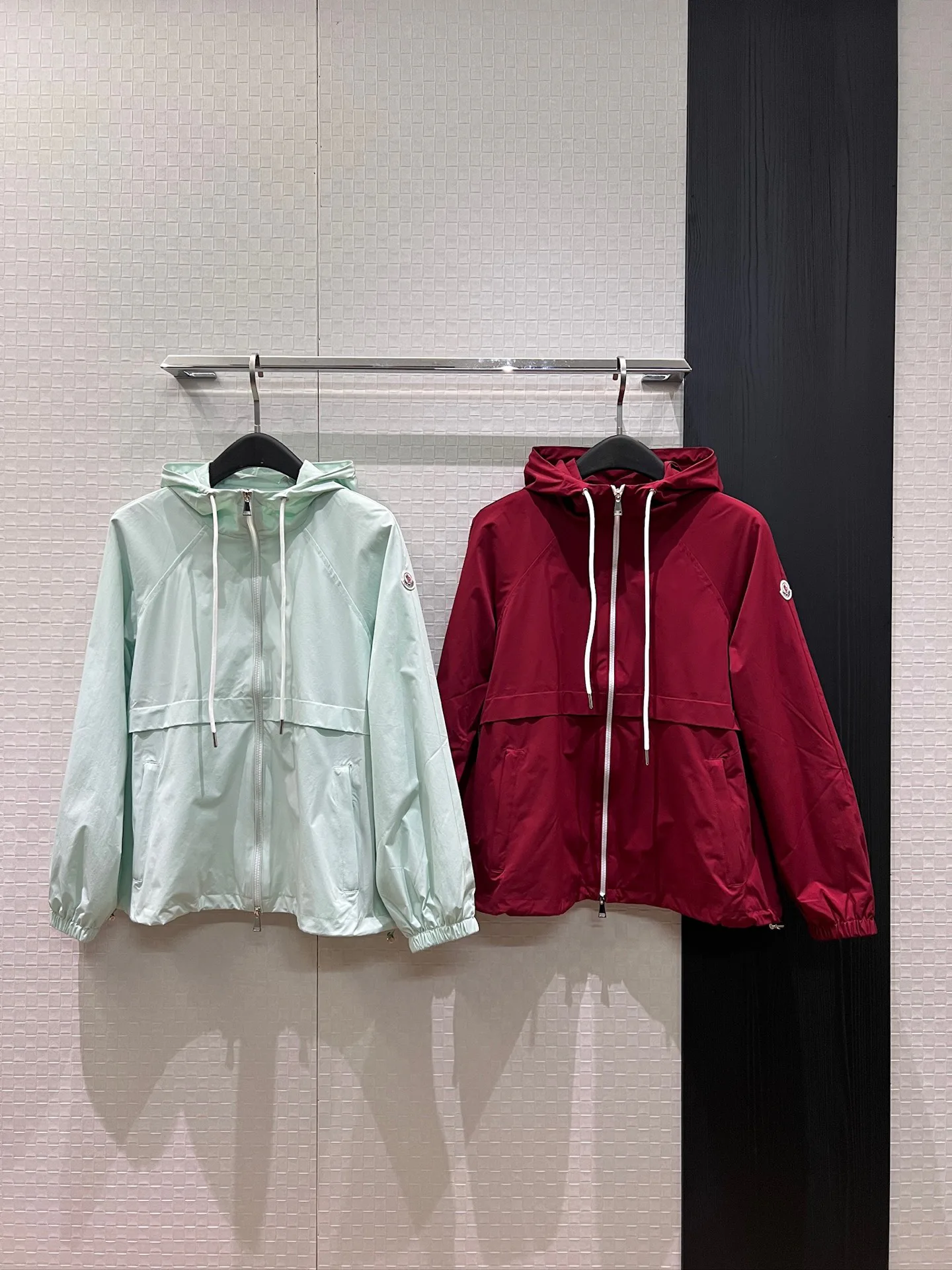 Куртки И Пуховики Женские Moncler 18612127