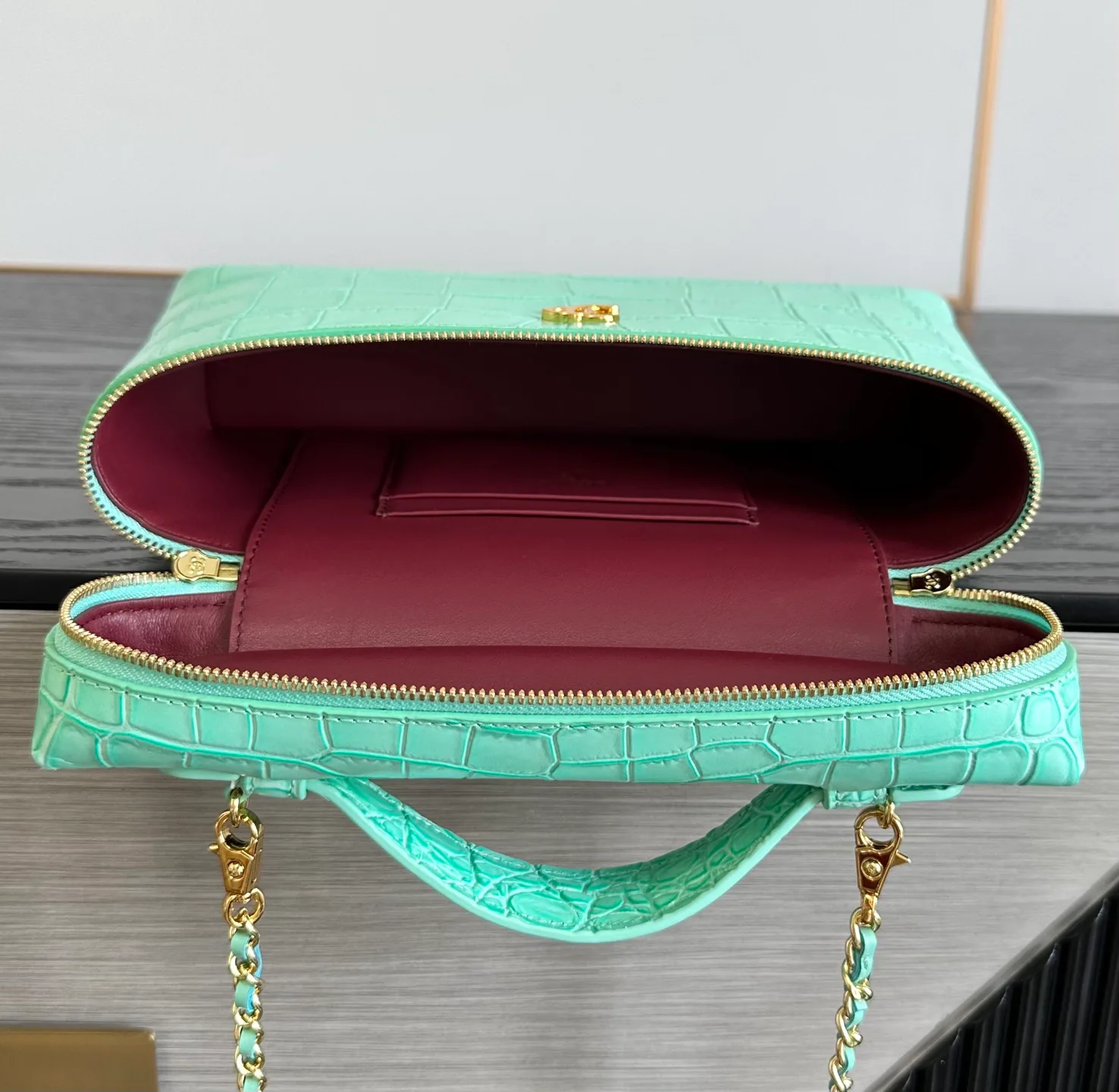 Классические Сумки Женские Chanel 18588839