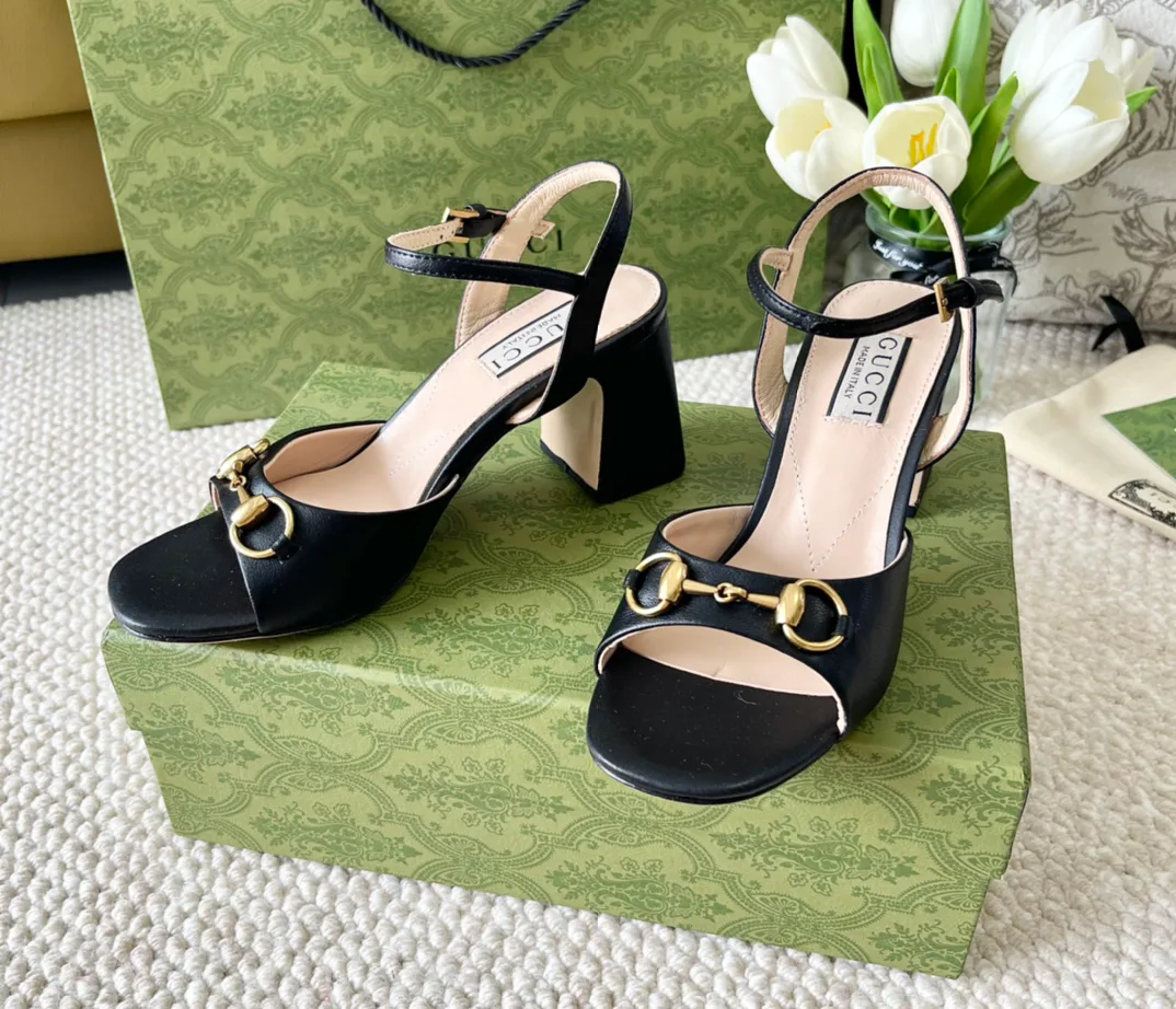 Women's Open-Toe Sandals GUCCI 17614715