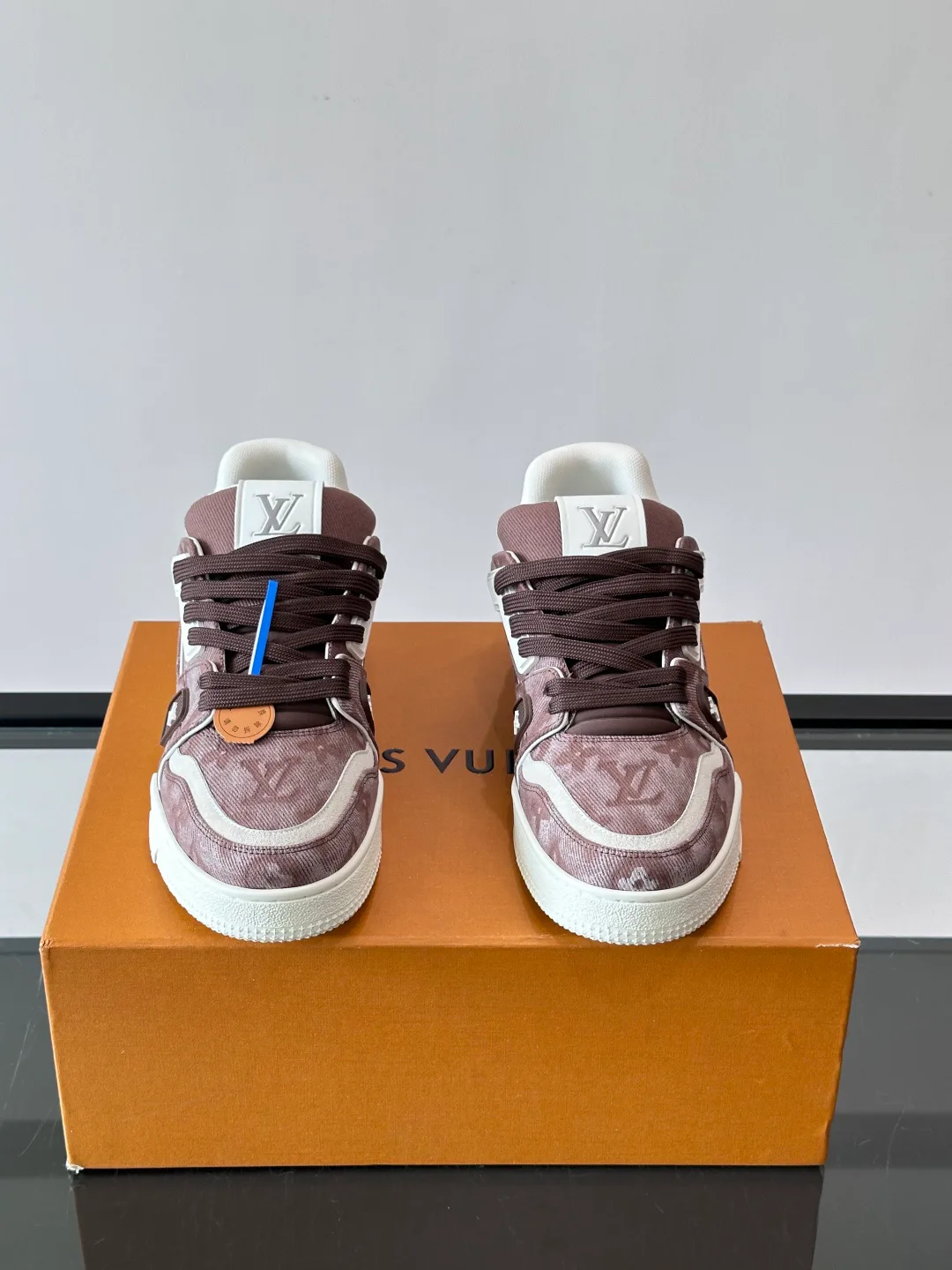 Men's Sneakers LOUIS VUITTON 17638792