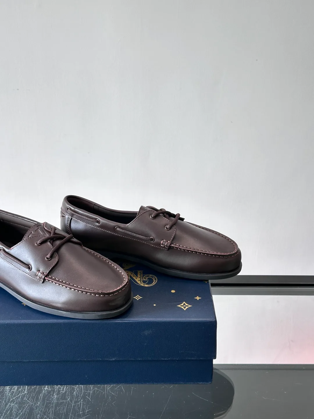 Men's Loafers And Dress Shoes LOUIS VUITTON 18118553