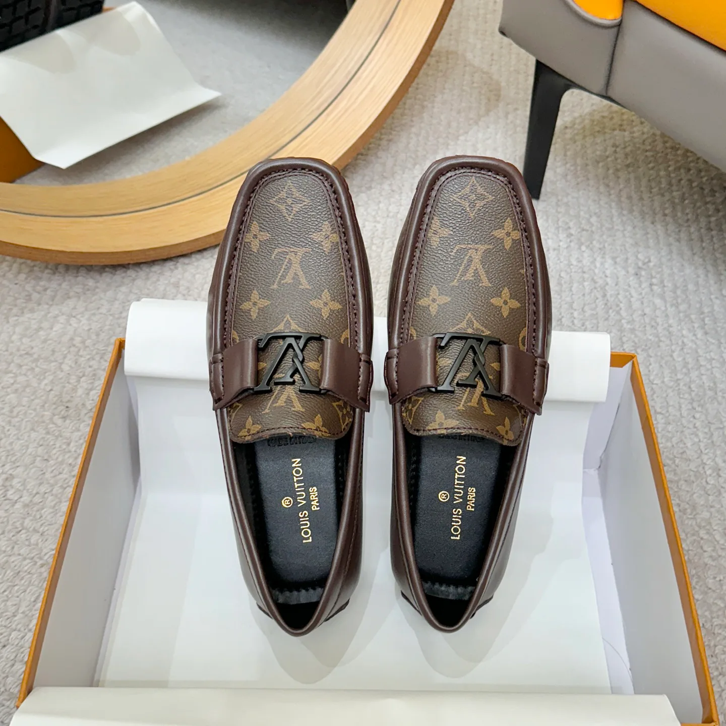 Men's Loafers And Dress Shoes LOUIS VUITTON 17514751