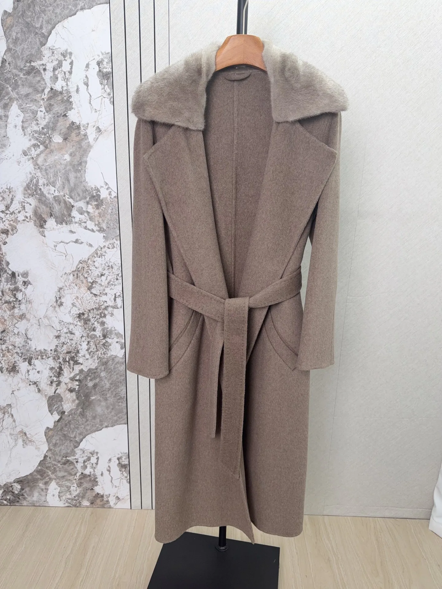 Women's Coats LORO PIANA 17860230