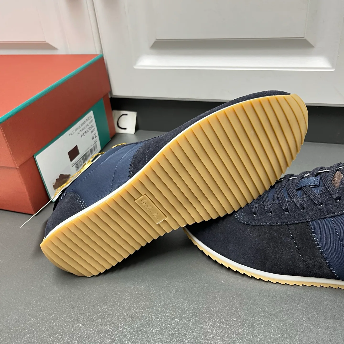 Кроссовки Мужские Loro Piana 18633641