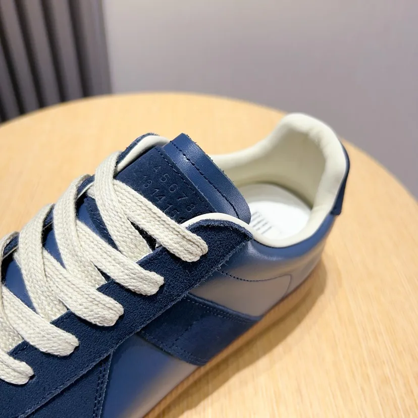 Women's Sneakers MAISON MARGIELA 17286710