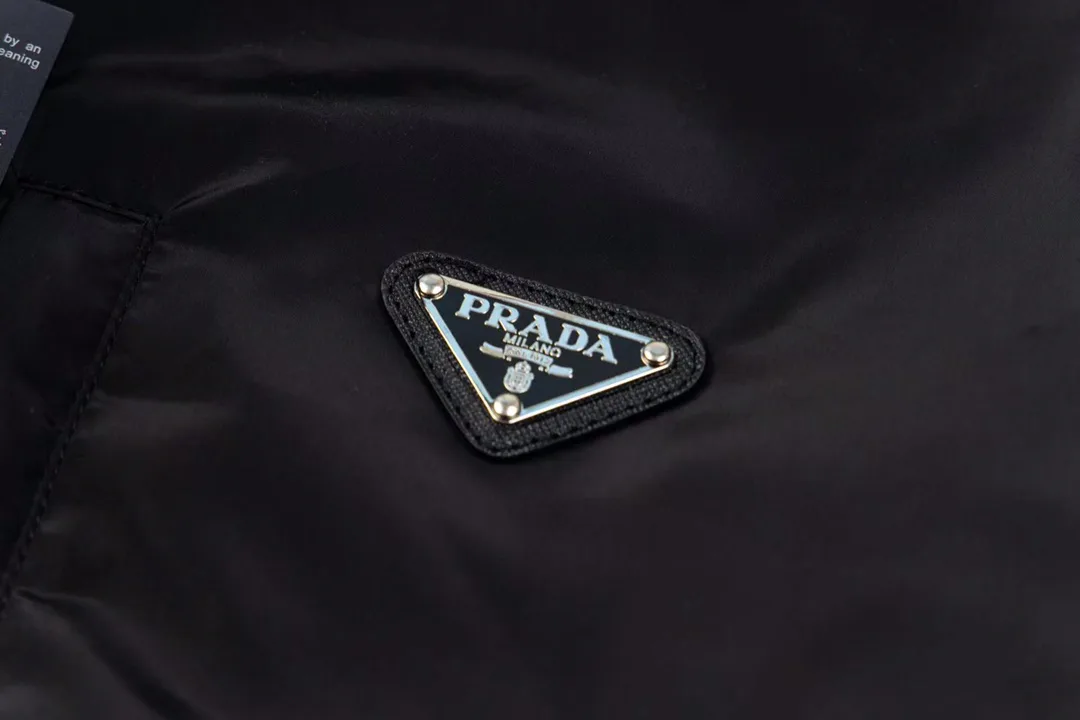 Women's Jackets And Down Jackets PRADA 18188597