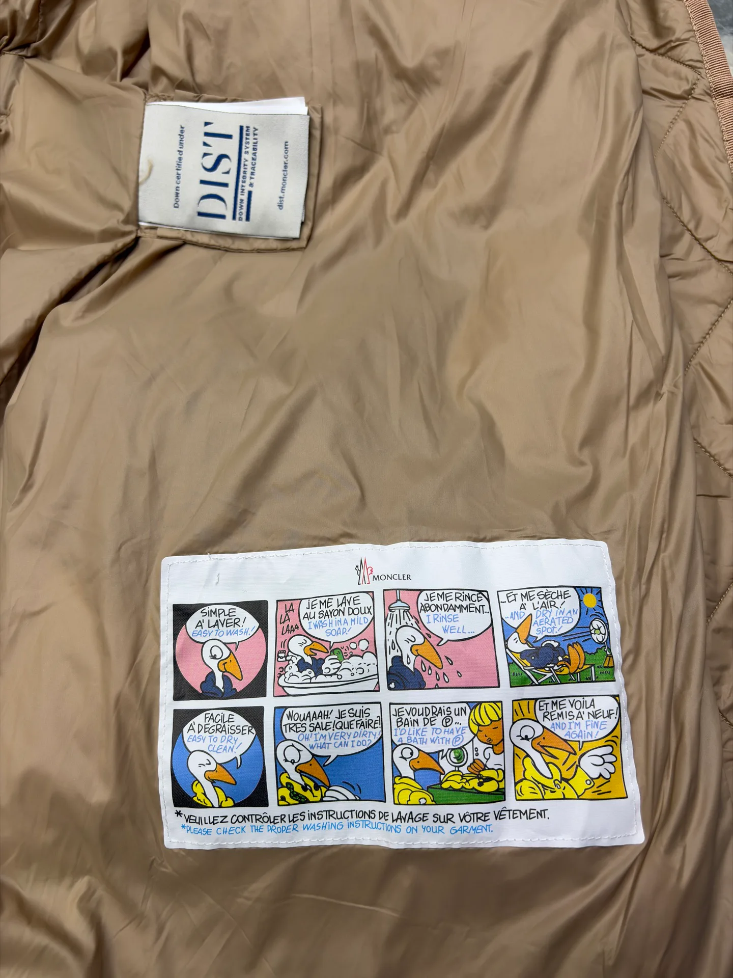 Women's Jackets And Down Jackets MONCLER 17801592