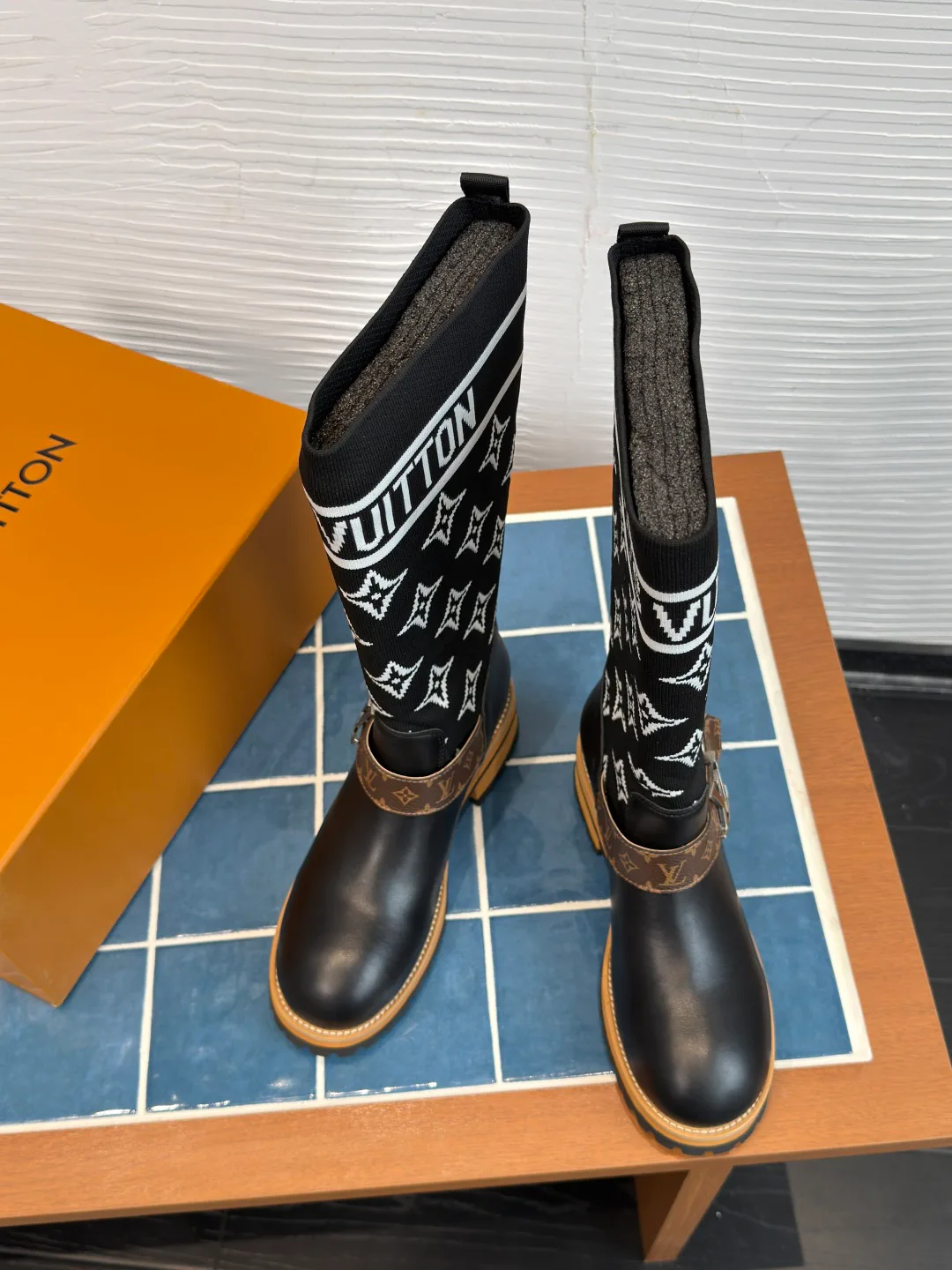 Women's Boots LOUIS VUITTON 18252044