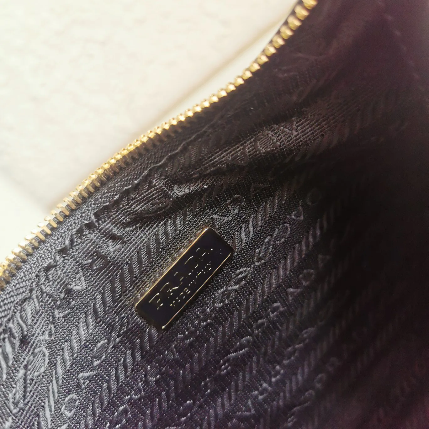 Women's Classic Handbags PRADA 18323090