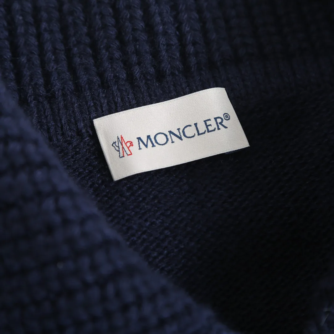 Women's Jackets And Down Jackets MONCLER 18536492