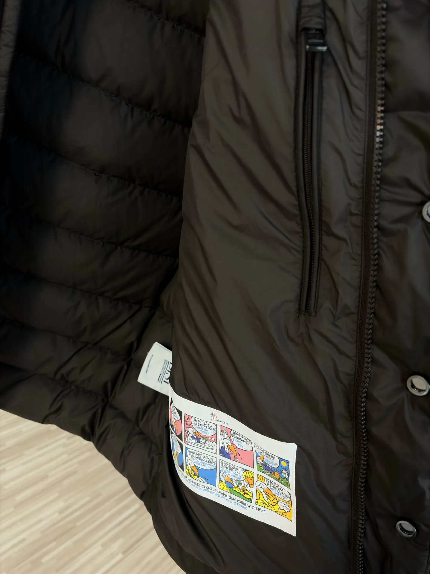 Men's Jackets And Down Jackets MONCLER 18218453