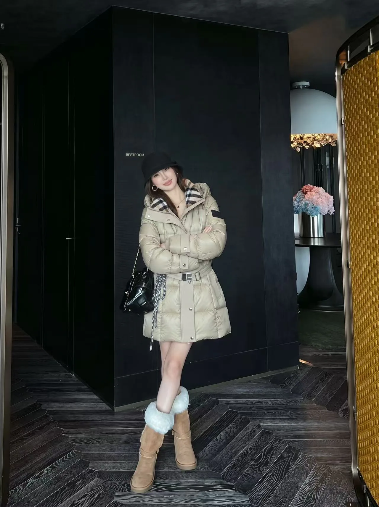 Women's Jackets And Down Jackets BURBERRY 18248316