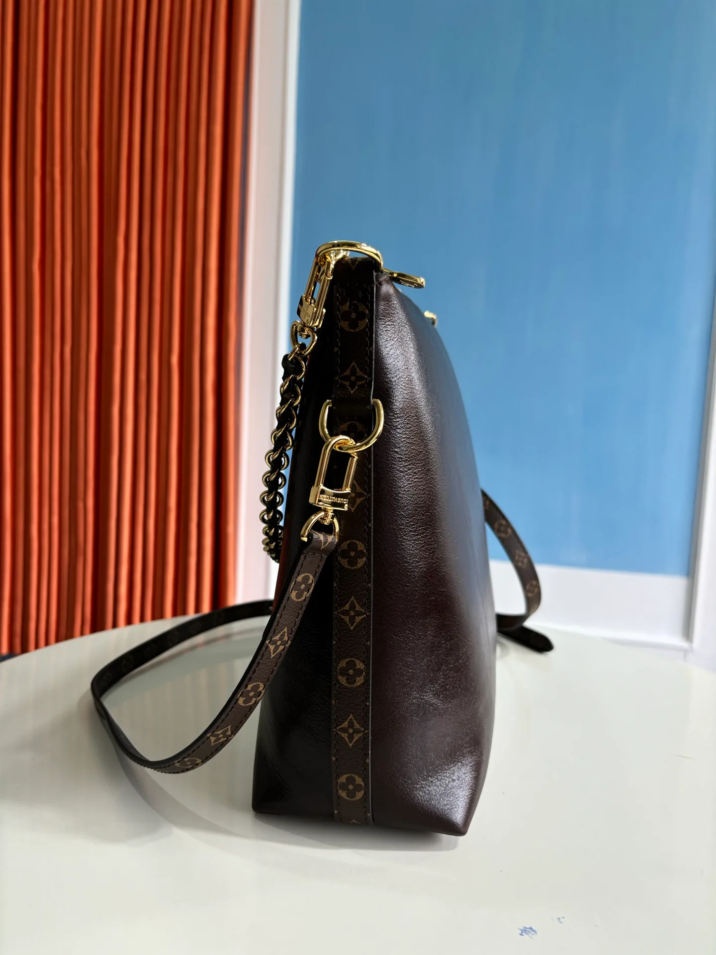 Women's Classic Handbags LOUIS VUITTON 18456597