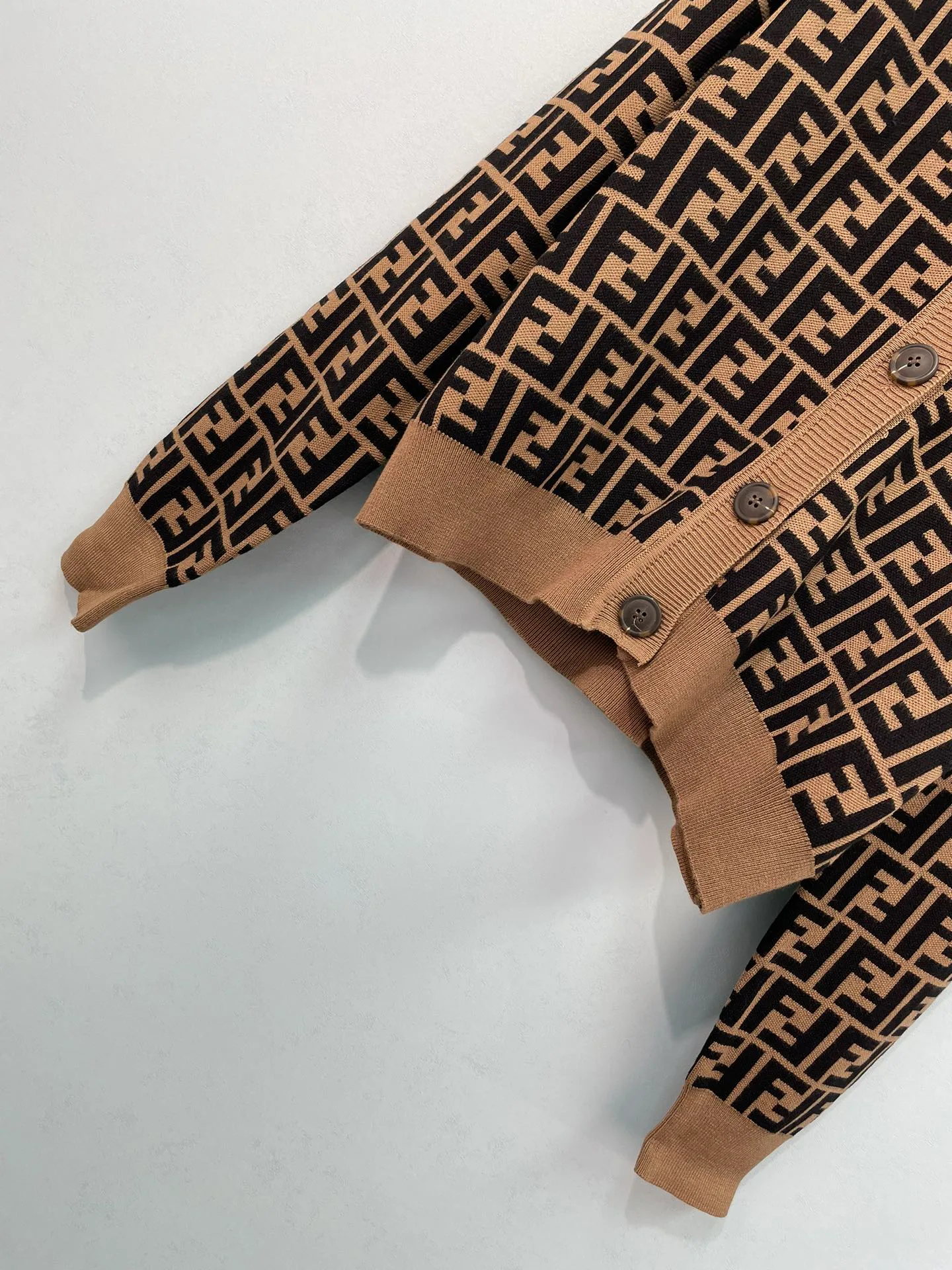 Women's Jumpers And Sweaters FENDI 18151200