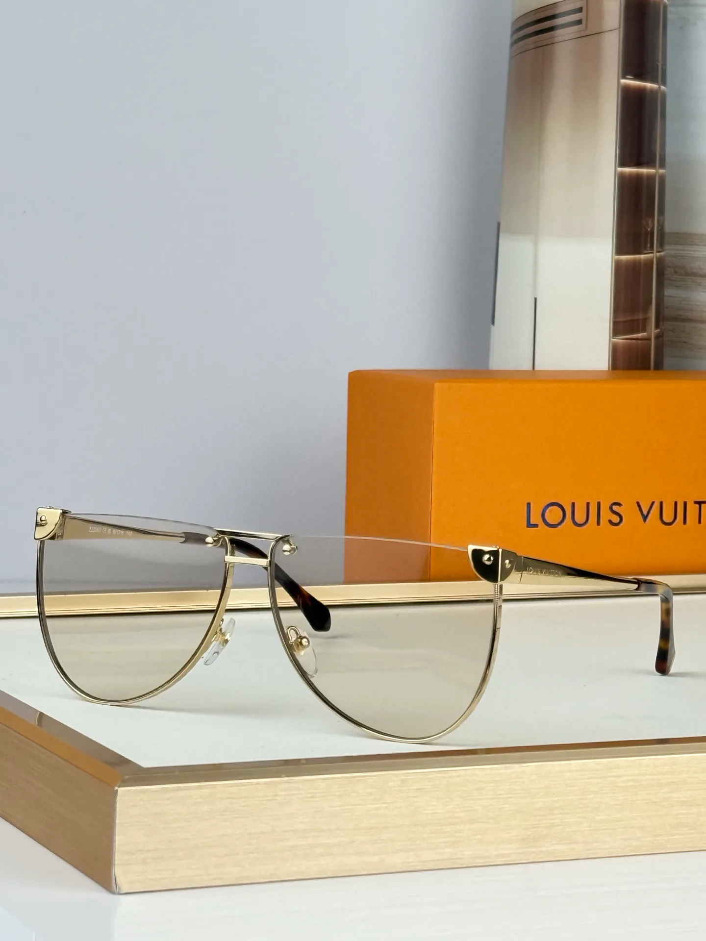 Glasses LOUIS VUITTON 17366453