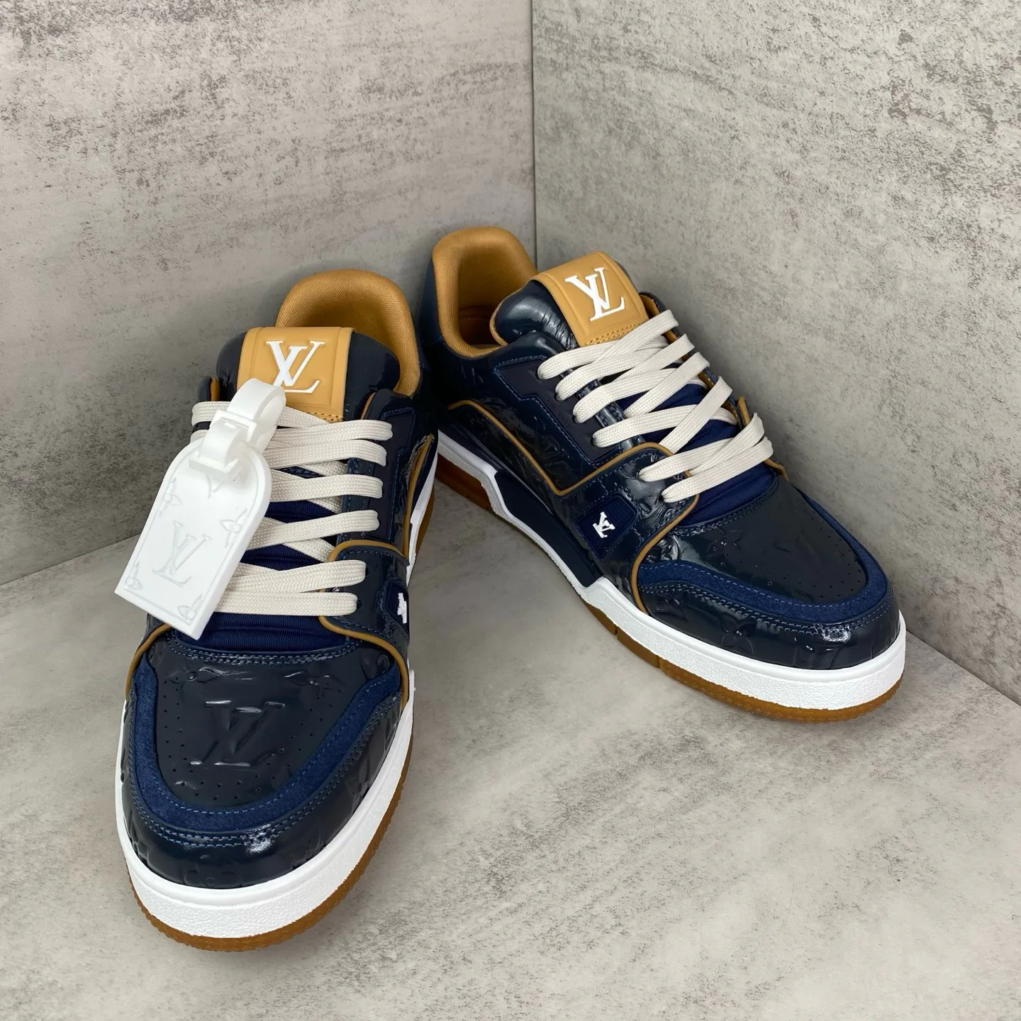 Women's Sneakers LOUIS VUITTON 17961749