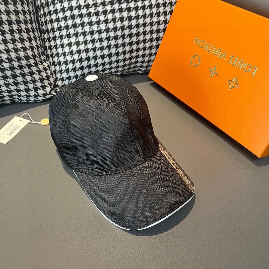Hats LOUIS VUITTON 17515273