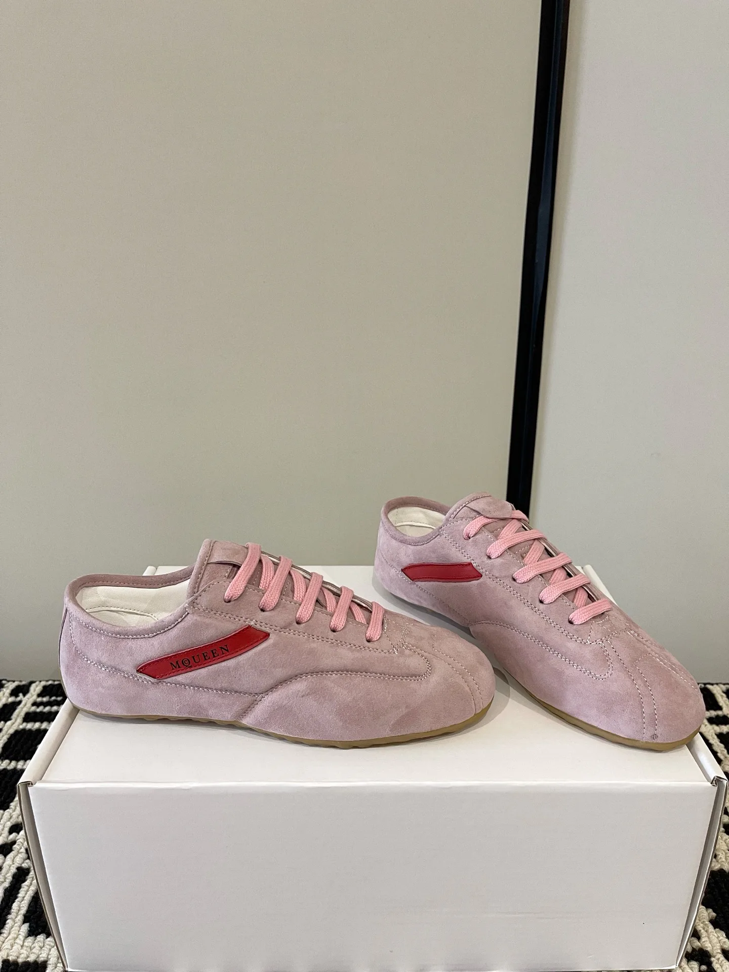 Women's Sneakers ALEXANDER MCQUEEN 18386243
