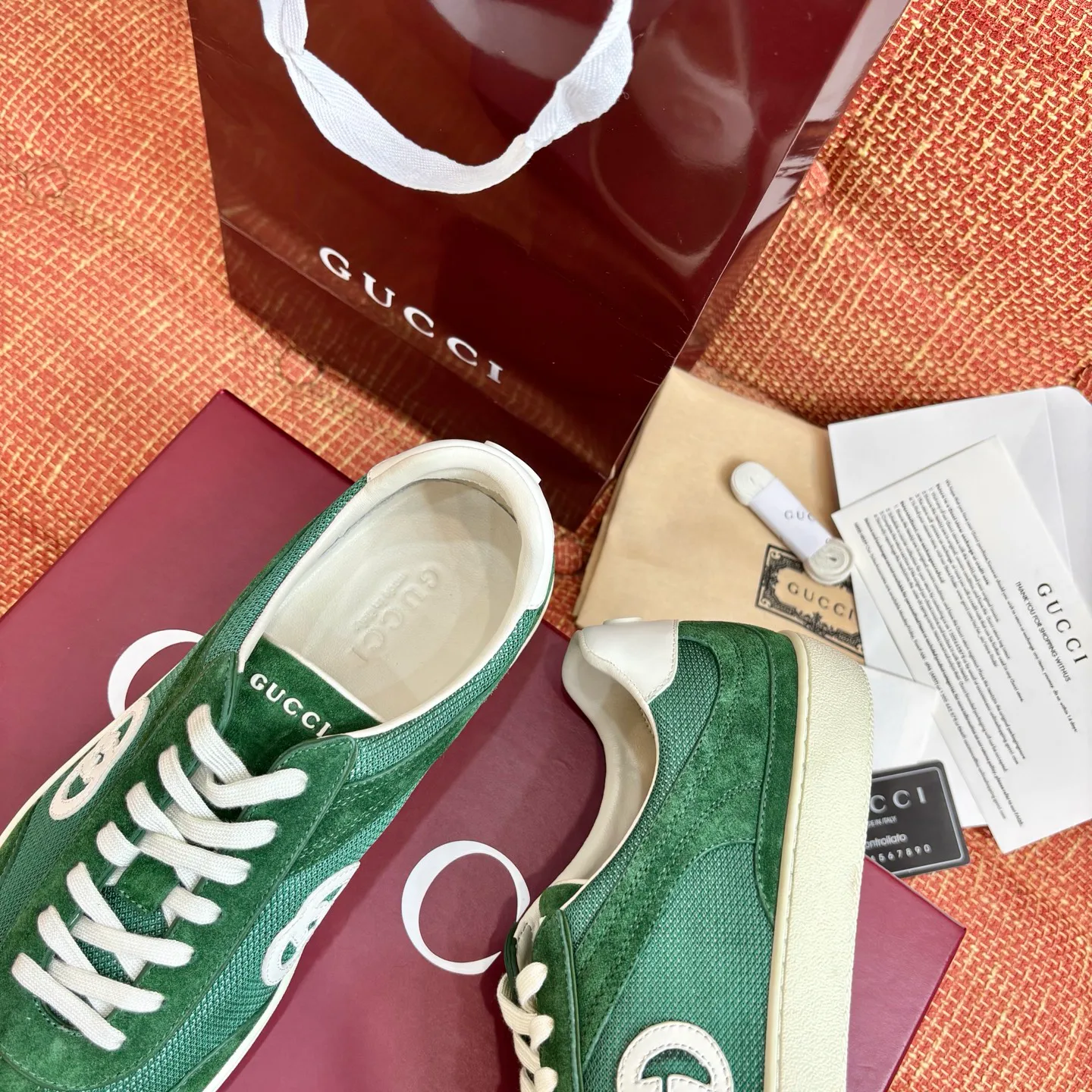 Women's Sneakers GUCCI 18039360