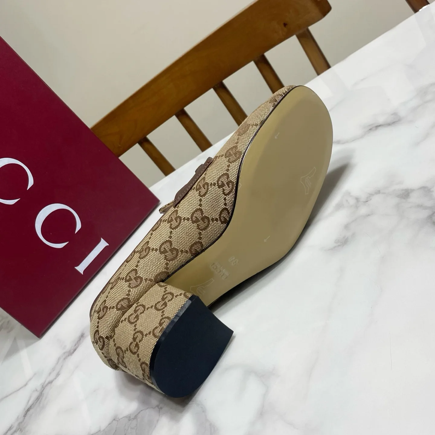 Women's Loafers And Moccasins GUCCI 17570585