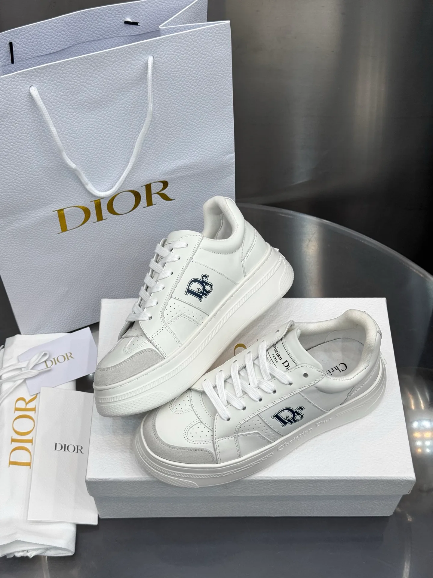 Women's Sneakers CHRISTIAN DIOR 18202452