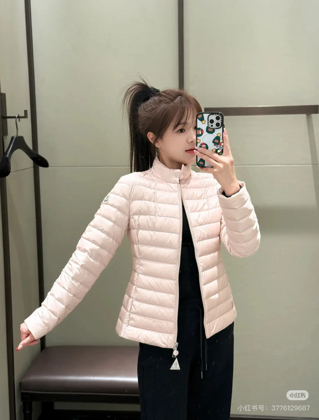 Women's Jackets And Down Jackets MONCLER 18044425